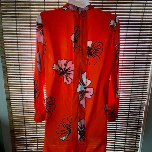 Vince Camuto Bright Orange & Pink Tropcial Hibiscus Blooms Blouse - Picture 3 of 14